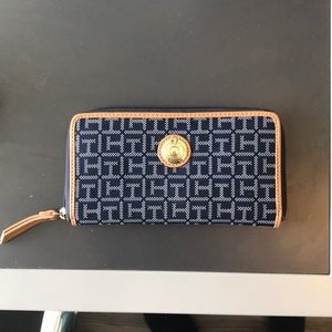 Tommy Hilfiger wallet